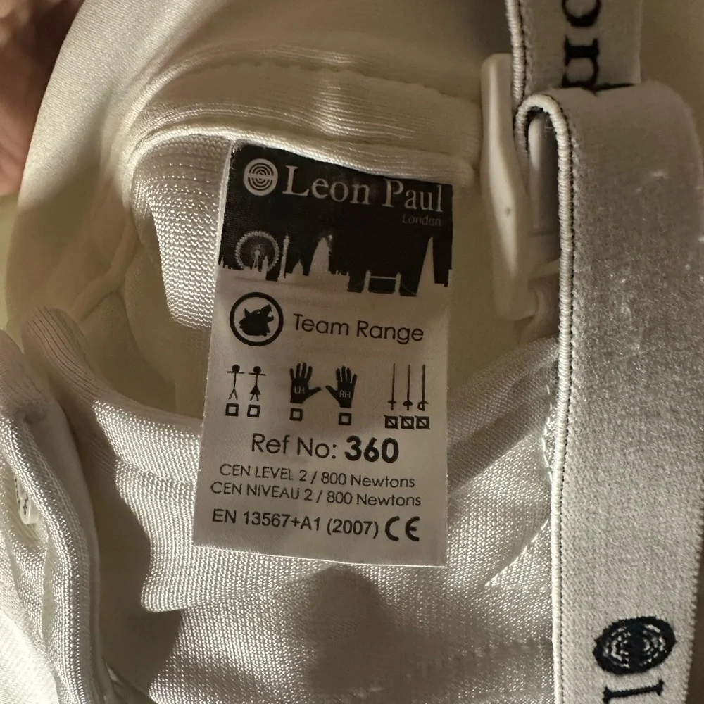 Leon Paul Fencing knickers. (size 32) - Picture 5 of 8